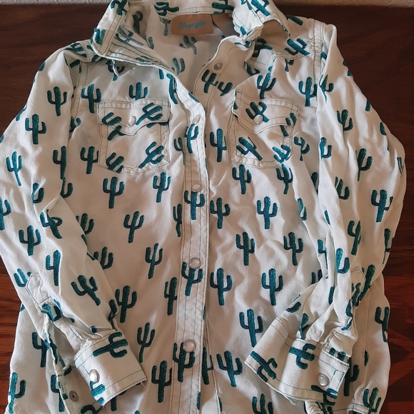 Kids button up - Picture 3 of 3